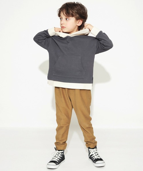 BRANSHES(ブランシェス)の「【重ね着風】プルパーカー(パーカー・キッズ・チャコールグレー/ブルーグレー/マスタード・140/150/110/120/130/100/90)」の17枚目の写真