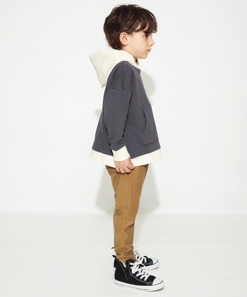 BRANSHES(ブランシェス)の「【重ね着風】プルパーカー(パーカー・キッズ・チャコールグレー/ブルーグレー/マスタード・140/150/110/120/130/100/90)」の18枚目の写真