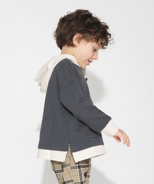 BRANSHES(ブランシェス)の「【重ね着風】プルパーカー(パーカー・キッズ・チャコールグレー/ブルーグレー/マスタード・140/150/110/120/130/100/90)」の4枚目の写真