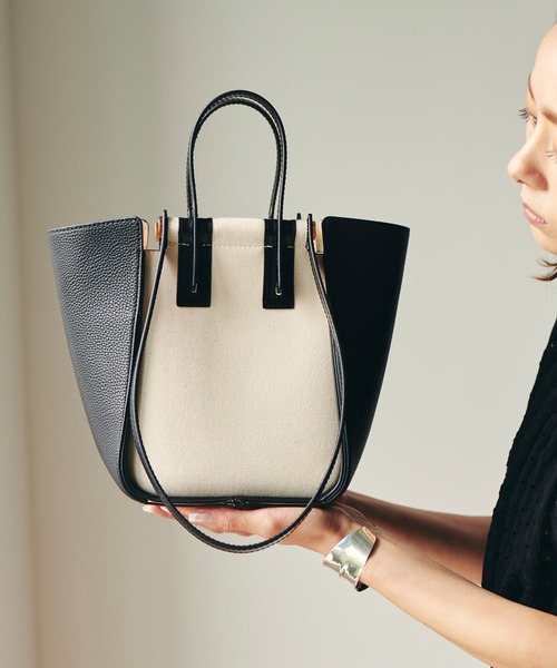 E'POR（エポール）の「【E'POR】BUTTERFLY BAG Mini（ハンドバッグ・レディース・パープル/グレー系その他/ベージュ系その他/ブラック系その他/ブラウン/イエロー・FREE）」の2枚目の写真