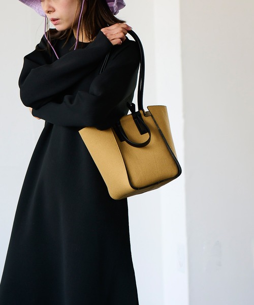 E'POR（エポール）の「【E'POR】BUTTERFLY BAG Mini（ハンドバッグ・レディース・パープル/グレー系その他/ベージュ系その他/ブラック系その他/ブラウン/イエロー・FREE）」の8枚目の写真