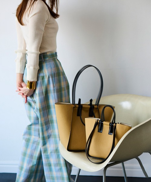 E'POR（エポール）の「【E'POR】BUTTERFLY BAG Mini（ハンドバッグ・レディース・パープル/グレー系その他/ベージュ系その他/ブラック系その他/ブラウン/イエロー・FREE）」の9枚目の写真