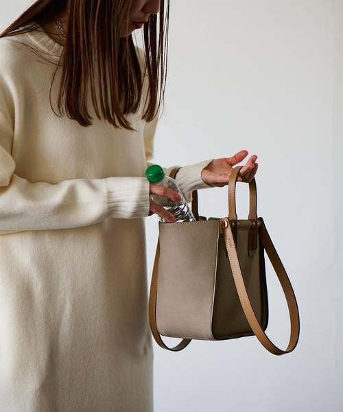 E'POR（エポール）の「【E'POR】BUTTERFLY BAG Mini（ハンドバッグ・レディース・パープル/グレー系その他/ベージュ系その他/ブラック系その他/ブラウン/イエロー・FREE）」の12枚目の写真