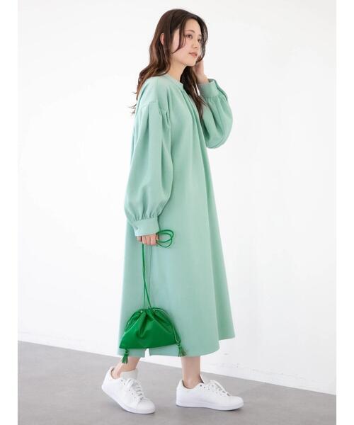 Green Parks(グリーンパークス)の「・ELENCARE DUE ボリュームスリーブワンピ(ワンピース・レディース・ベージュ/ネイビー/オレンジ/グリーン・FREE)」の21枚目の写真