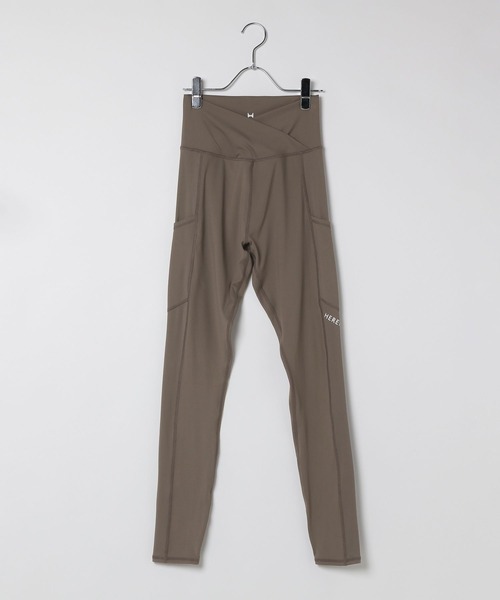 HEREIAM（ヘレイアム）の「【HEREIAM】コンプレッションレギンス(ポケット付き）（レギンス/スパッツ・レディース・ブラック/ネイビー/グリーン/ブラウン系/ブルー系その他・SMALL/MEDIUM/LARGE/X-SMALL）」の11枚目の写真