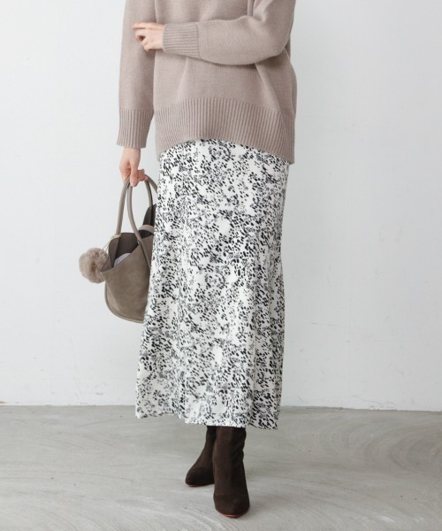 M.deux（エムドゥ）の「デシンプリントスカート（スカート・レディース・オフホワイト/ブラック・MEDIUM）」の21枚目の写真