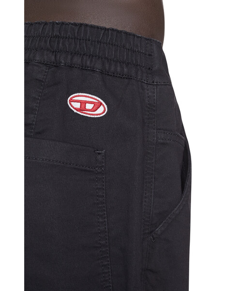 DIESEL（ディーゼル）の「DIESEL SS22 メンズ ショートパンツ ブラック デニム（デニムパンツ・メンズ・ブラック・28inch/36inch/30inch/32inch/26inch/34inch）」の6枚目の写真