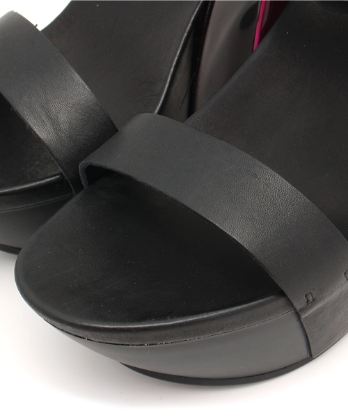 UNITED NUDE（ユナイテッドヌード）の「UNITED NUDE  『Apollo Hi』ウェッジサンダル（サンダル・レディース・ブラック/ワイン・38/36/37/39）」の5枚目の写真