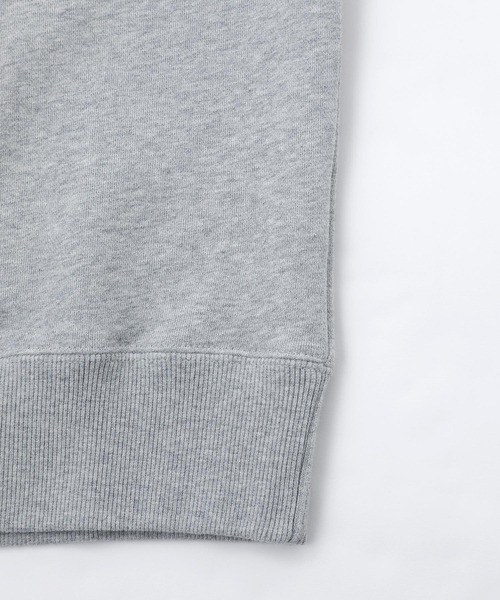 X-girl(エックスガール)の「OVAL LOGO CREW SWEAT TOP(スウェット・レディース・ホワイト/ブラック/アッシュ・S/M/L/XL)」の11枚目の写真