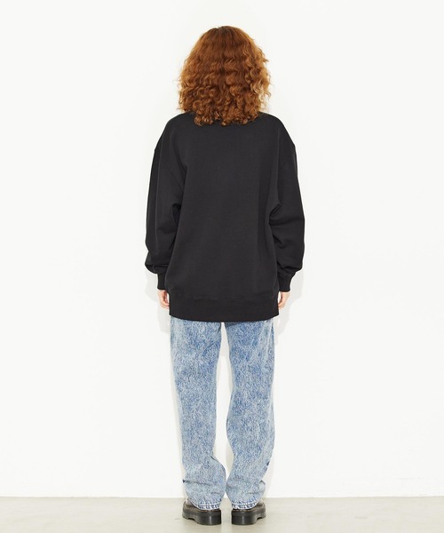 X-girl(エックスガール)の「OVAL LOGO CREW SWEAT TOP(スウェット・レディース・ホワイト/ブラック/アッシュ・S/M/L/XL)」の10枚目の写真