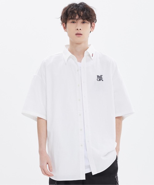 ROMANTIC CROWN(ロマンティッククラウン)の「【ROMANTIC CROWN】RECENT LOGO OXFORD SHIRT / ロマンティッククラウン リセント ロゴ オックスフォード シャツ(シャツ/ブラウス・メンズ・ブルー/スカイブルー/ホワイト・SMALL/LARGE/MEDIUM/X-LARGE)」の2枚目の写真