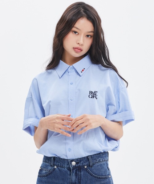 ROMANTIC CROWN(ロマンティッククラウン)の「【ROMANTIC CROWN】RECENT LOGO OXFORD SHIRT / ロマンティッククラウン リセント ロゴ オックスフォード シャツ(シャツ/ブラウス・メンズ・ブルー/スカイブルー/ホワイト・SMALL/LARGE/MEDIUM/X-LARGE)」の8枚目の写真