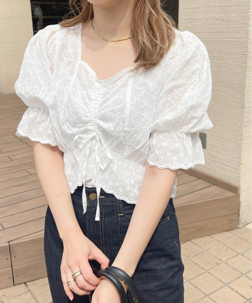 apres jour(アプレジュール)の「チロルブラウス【ZOZOTOWN限定アイテム】(シャツ/ブラウス・レディース・ブラック/オフホワイト/ライトピンク・X-LARGE/フリー)」の4枚目の写真