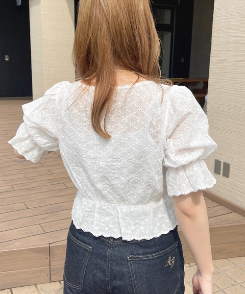 apres jour(アプレジュール)の「チロルブラウス【ZOZOTOWN限定アイテム】(シャツ/ブラウス・レディース・ブラック/オフホワイト/ライトピンク・X-LARGE/フリー)」の7枚目の写真