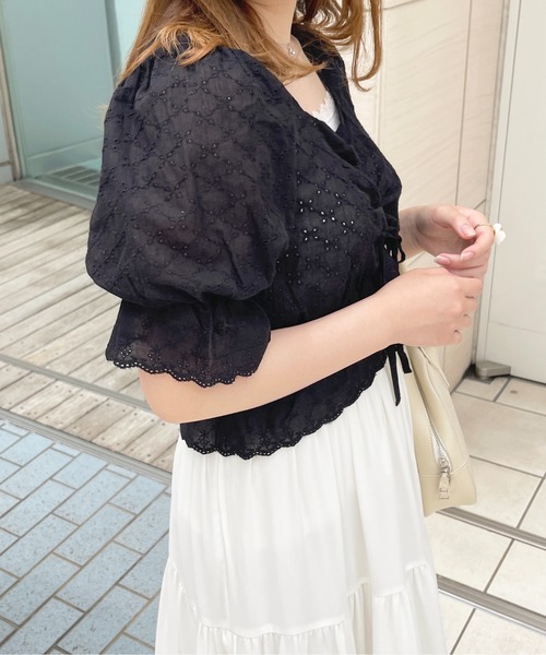 apres jour(アプレジュール)の「チロルブラウス【ZOZOTOWN限定アイテム】(シャツ/ブラウス・レディース・ブラック/オフホワイト/ライトピンク・X-LARGE/フリー)」の15枚目の写真