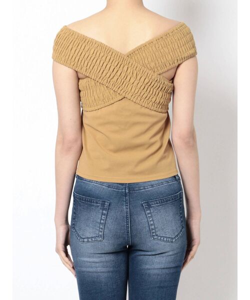 RESEXXY(リゼクシー)の「オフショルデザイントップス(Tシャツ/カットソー・レディース・ブラック/オフホワイト/ピンク/マスタード・FREE)」の21枚目の写真