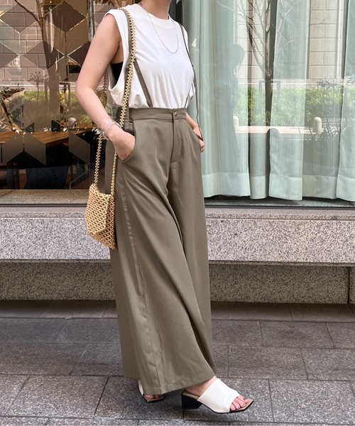 Chez toi(シェトワ)の「サス付ワイドパンツ(その他パンツ・レディース・ライトグレー/ブラック/カーキ・FREE)」の8枚目の写真