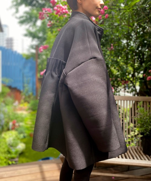 AVIE（アビィ）の「インポートカルゼバックデザインコート（チェスターコート・レディース・ブラック/ベージュ・38）」の15枚目の写真