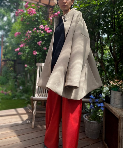 AVIE（アビィ）の「インポートカルゼバックデザインコート（チェスターコート・レディース・ブラック/ベージュ・38）」の18枚目の写真