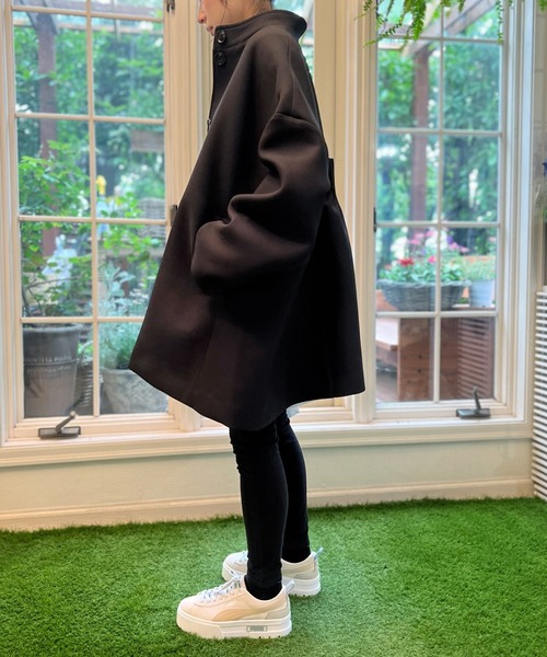 AVIE（アビィ）の「インポートカルゼバックデザインコート（チェスターコート・レディース・ブラック/ベージュ・38）」の8枚目の写真