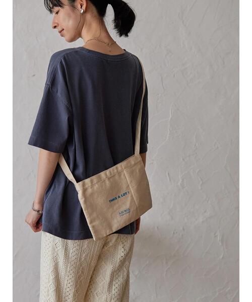 AMERICAN HOLIC（アメリカンホリック）の「メッセージプリントサコッシュ（ショルダーバッグ・レディース・カーキ/ナチュラル/ベージュ・FREE）」の17枚目の写真