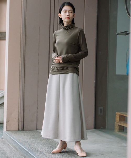 Munich（ミューニック）の「ストレッチレーヨンジャージタートルネックプルオーバー（Tシャツ/カットソー・レディース・ホワイト/ブラック/ベージュ/カーキ・FREE）」の5枚目の写真