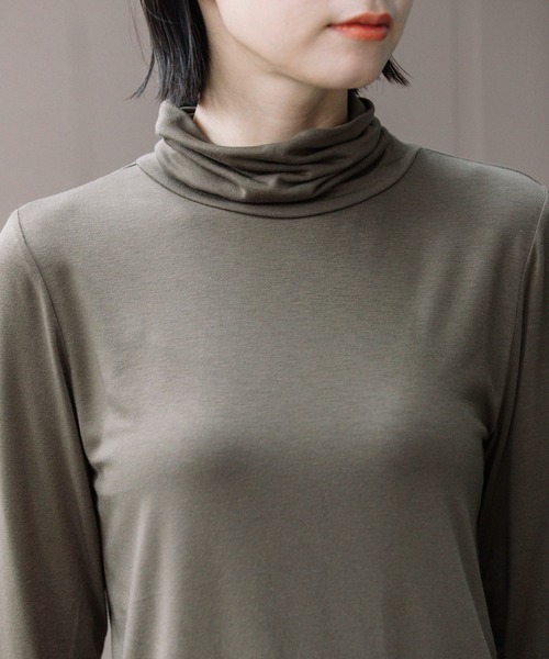 Munich（ミューニック）の「ストレッチレーヨンジャージタートルネックプルオーバー（Tシャツ/カットソー・レディース・ホワイト/ブラック/ベージュ/カーキ・FREE）」の21枚目の写真