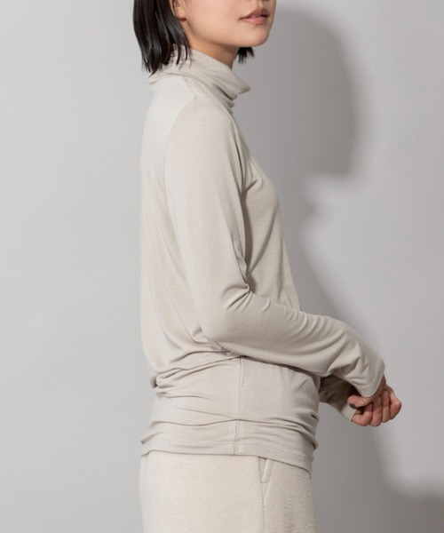 Munich（ミューニック）の「ストレッチレーヨンジャージタートルネックプルオーバー（Tシャツ/カットソー・レディース・ホワイト/ブラック/ベージュ/カーキ・FREE）」の22枚目の写真
