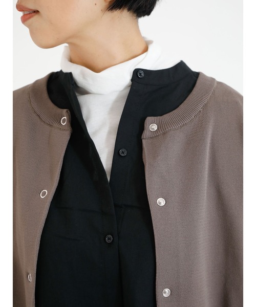 Lugnoncure（ルノンキュール）の「リングドット釦ニットカーディガン（カーディガン/ボレロ・レディース・マスタード/ブラック/ベージュ系その他/オフホワイト・ﾌﾘ-）」の7枚目の写真