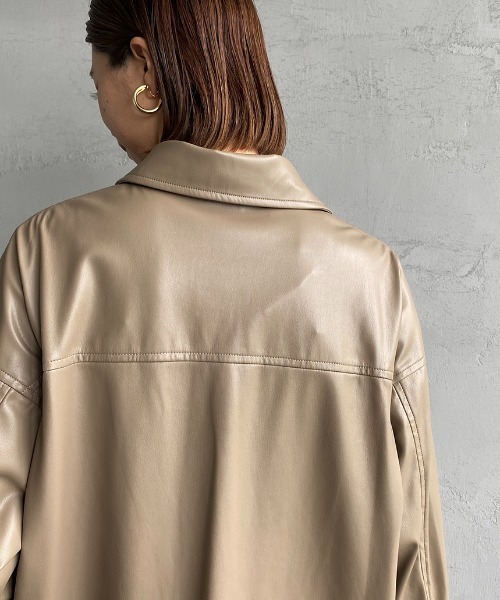 JEANS FACTORY Clothes（ジーンズファクトリークローズ）の「[Jeans Factory Clothes/ジーンズファクトリークローズ] フェイクレザー オーバーサイズシャツ（シャツ/ブラウス・レディース・ブラック/ベージュ・F）」の5枚目の写真