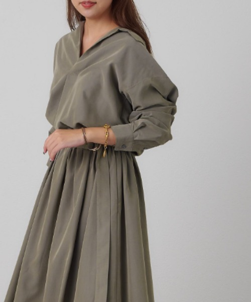 OUVRAGE CLASSE（ウヴラージュクラス）の「ベルト付きスキッパーワンピース（ワンピース・レディース・カーキ/ブラック・FREE）」の16枚目の写真