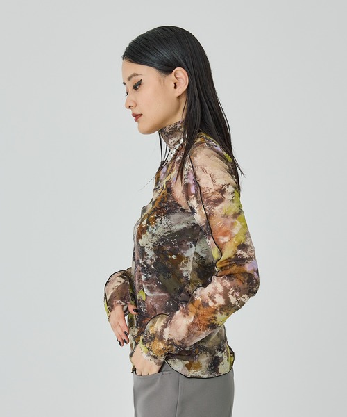 UNITED TOKYO（ユナイテッドトウキョウ）の「ミネラーアートシアーカットソー（Tシャツ/カットソー・レディース・パープル/ブラウン・FREE）」の13枚目の写真