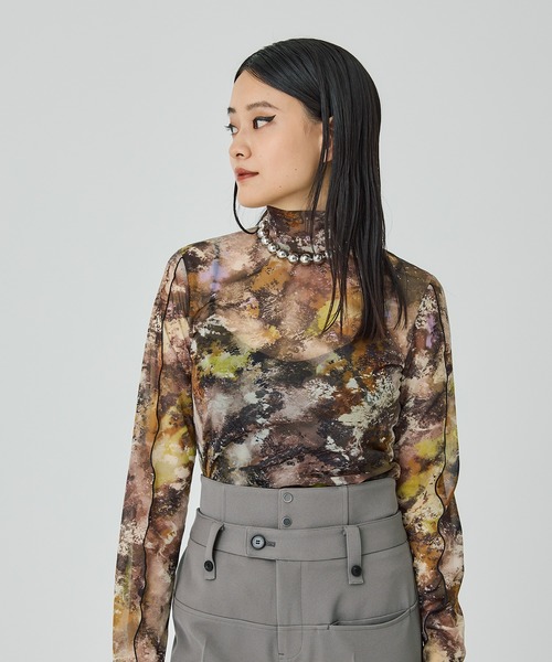 UNITED TOKYO（ユナイテッドトウキョウ）の「ミネラーアートシアーカットソー（Tシャツ/カットソー・レディース・パープル/ブラウン・FREE）」の11枚目の写真