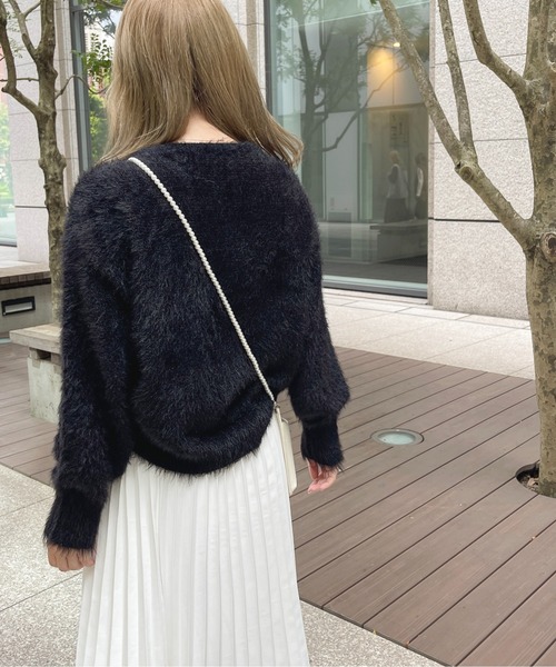 apres jour(アプレジュール)の「ふわふわ起毛Vネックニット【ZOZOTOWN限定アイテム】(ニット/セーター・レディース・ピンクベージュ/オフホワイト/ラベンダー/ブラック/スモークピンク・X-LARGE/フリー)」の18枚目の写真