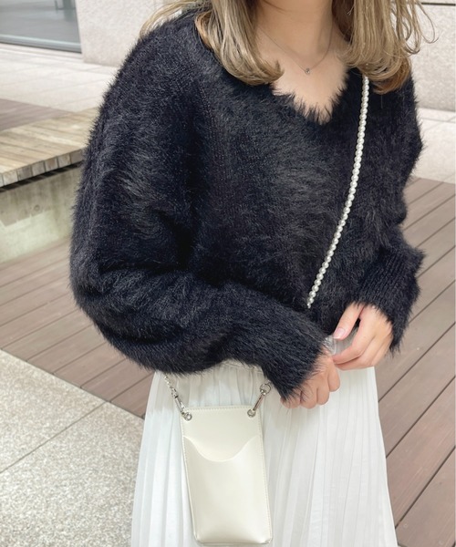 apres jour(アプレジュール)の「ふわふわ起毛Vネックニット【ZOZOTOWN限定アイテム】(ニット/セーター・レディース・ピンクベージュ/オフホワイト/ラベンダー/ブラック/スモークピンク・X-LARGE/フリー)」の15枚目の写真