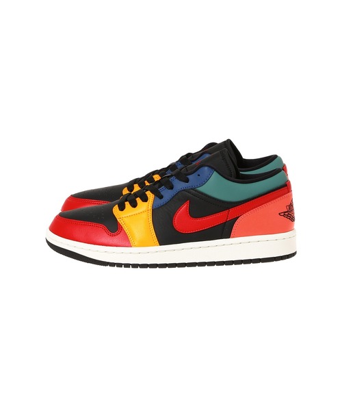 JORDAN BRAND(ジョーダンブランド)の「NIKE WMNS AIR JORDAN 1 LOW SE DN3739-060(スニーカー・レディース・ブラック・26cm/26.5cm/27cm/27.5cm/28cm/28.5cm/23㎝/24㎝/25㎝/23.5㎝/24.5㎝)」の6枚目の写真