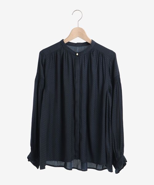 le.coeur blanc(ルクールブラン)の「サテンドビーシャーリングスリーブブラウス(シャツ/ブラウス・レディース・ネイビー/ブルー/グレイッシュベージュ・38)」の5枚目の写真