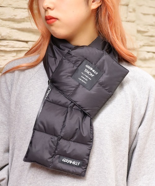 Gramicci（グラミチ）の「GRAMICCI×TAION/グラミチ×タイオン DOWN SCARF ダウンマフラー（マフラー・メンズ・パープル/カモフラージュ/オリーブ/ベージュ/ブラック・FREE）」の12枚目の写真