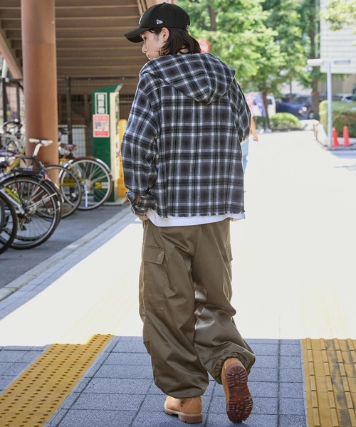 新品タグ付き
Phenix フェニックスパンツ セール】ワイドテーパード 裾ドローコード タックミリタリー