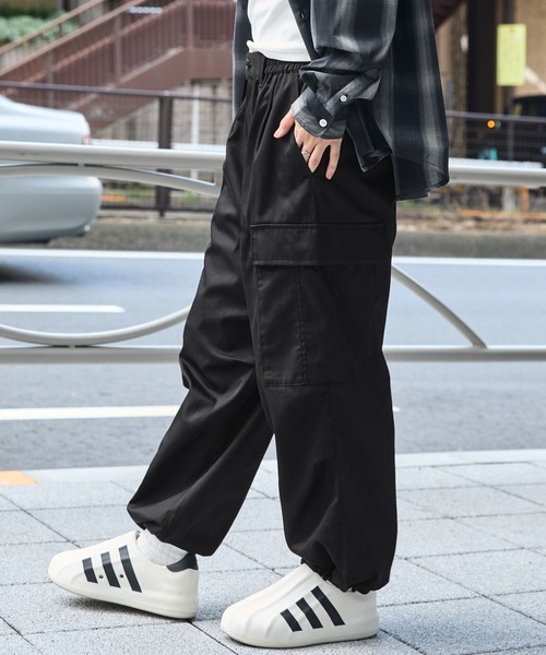 ワイドテーパード 裾ドローコード タックミリタリーカーゴパンツ