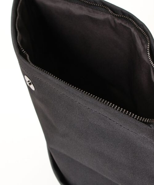 NICOLE CLUB FOR MEN（ニコルクラブフォーメン）の「2WAYクラッチバッグ（クラッチバッグ・メンズ・グレー系/ネイビー/ブラック・FREE）」の5枚目の写真