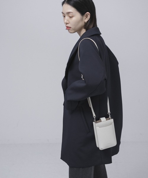 URBAN RESEARCH（アーバンリサーチ）の「ANABEL　LEATHER shoulder bag（ショルダーバッグ・レディース・ホワイト/グリーン/ブラック・-）」の14枚目の写真