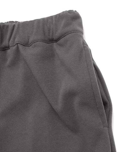 PEN FIELD（ペンフィールド）の「【Penfield】[スリムテーパード]マイクロフリース・トラックパンツ（その他パンツ・キッズ・チャコールグレー/カーキ/グレー・160cm/170cm/150cm/140cm）」の14枚目の写真