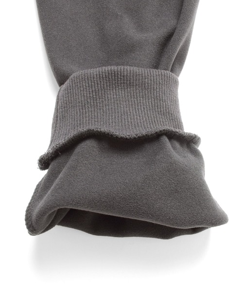 PEN FIELD（ペンフィールド）の「【Penfield】[スリムテーパード]マイクロフリース・トラックパンツ（その他パンツ・キッズ・チャコールグレー/カーキ/グレー・160cm/170cm/150cm/140cm）」の16枚目の写真