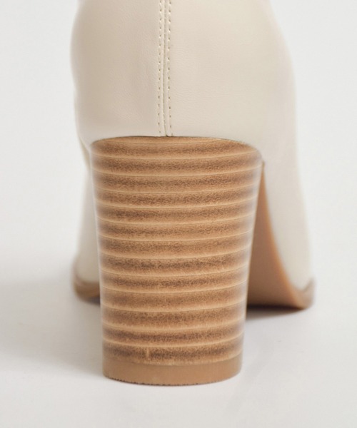 tukn.（トゥクン）の「HK VIVIAMO ビビアモセレクト tukn トゥクン ストレスフリーショートブーツ（ブーツ・レディース・ブラック/アイボリー・SS/S/M/L/LL）」の4枚目の写真