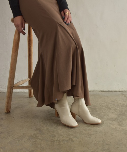 tukn.（トゥクン）の「HK VIVIAMO ビビアモセレクト tukn トゥクン ストレスフリーショートブーツ（ブーツ・レディース・ブラック/アイボリー・SS/S/M/L/LL）」の21枚目の写真