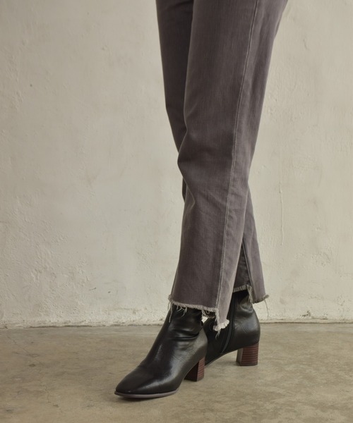 tukn.（トゥクン）の「HK VIVIAMO ビビアモセレクト tukn トゥクン ストレスフリーショートブーツ（ブーツ・レディース・ブラック/アイボリー・SS/S/M/L/LL）」の5枚目の写真