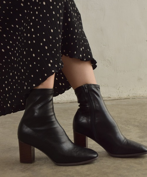 tukn.（トゥクン）の「HK VIVIAMO ビビアモセレクト tukn トゥクン ストレスフリーショートブーツ（ブーツ・レディース・ブラック/アイボリー・SS/S/M/L/LL）」の22枚目の写真