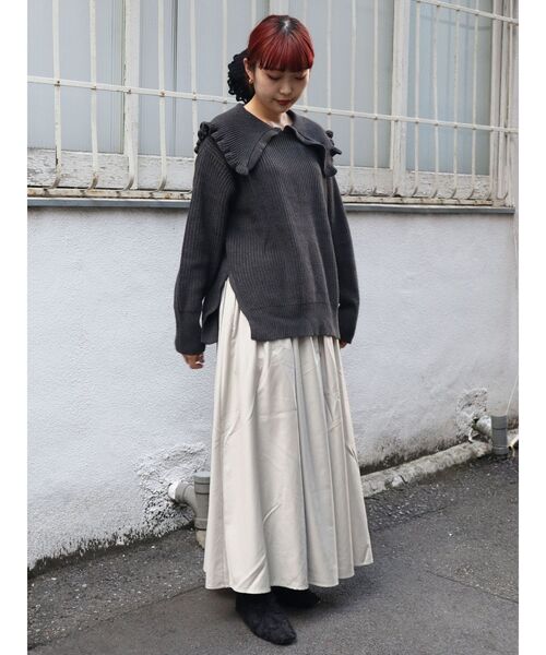 merry jenny(メリージェニー)の「bigカラーニットプルオーバー(ニット/セーター・レディース・アイボリー/チャコールグレー・FREE)」の9枚目の写真