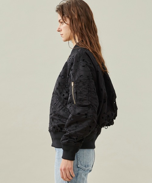 TOGA（トーガ）の「【TOGA PULLA(トーガプルラ)】ナイロンツイルエンブロイダリーブルゾン（ブルゾン・レディース・ブラック・38）」の9枚目の写真